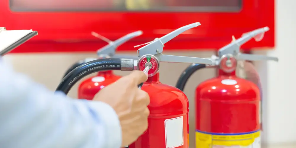 Storage, Inspection, and Replacement Tips to Keep Extinguishers Ready / What Fire Extinguisher for Flammable Liquids