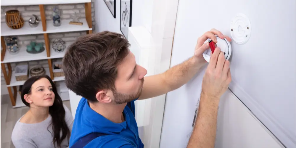 Smoke Alarms: Install, Test, and Replace / Fire Prevention Checklist